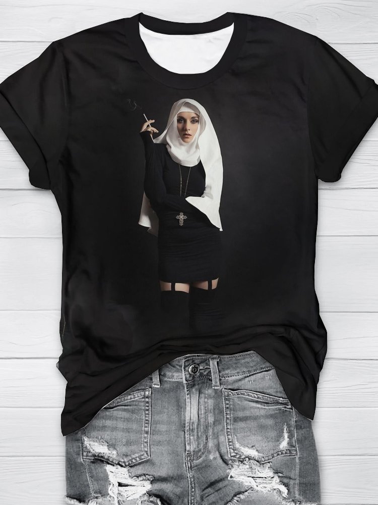 Eagerlys Pretty Nun Smoking T-shirt