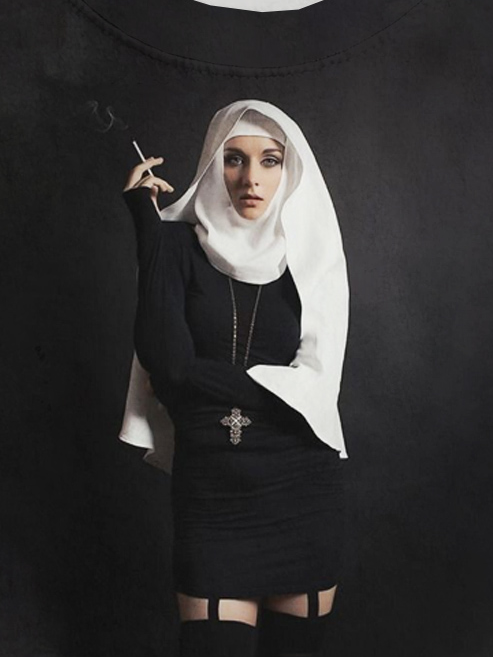 Eagerlys Pretty Nun Smoking T-shirt