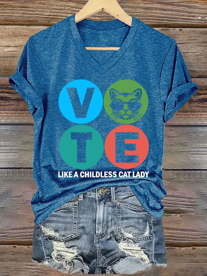 💙VOTE BLUE💙Women's Vote Like A Childless Cat Lady Print Round Neck T-shirt