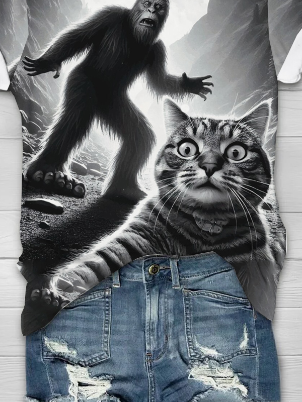 Bigfoot VS Bombs  Cat T-shirt